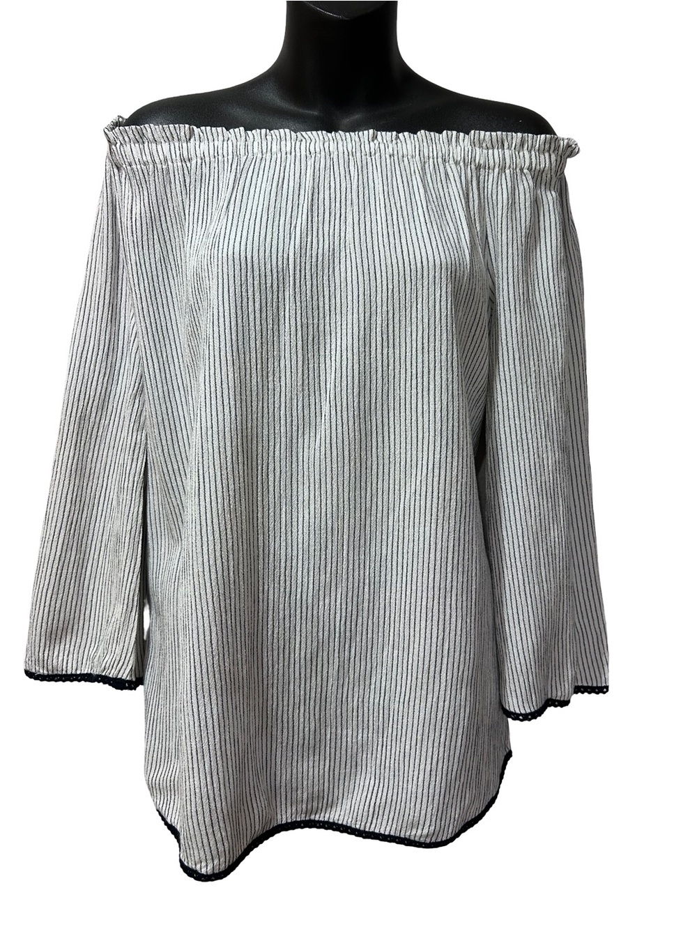 Hannah Off Shoulder Striped Bell Sleeve Blouse Size Medium NWT
